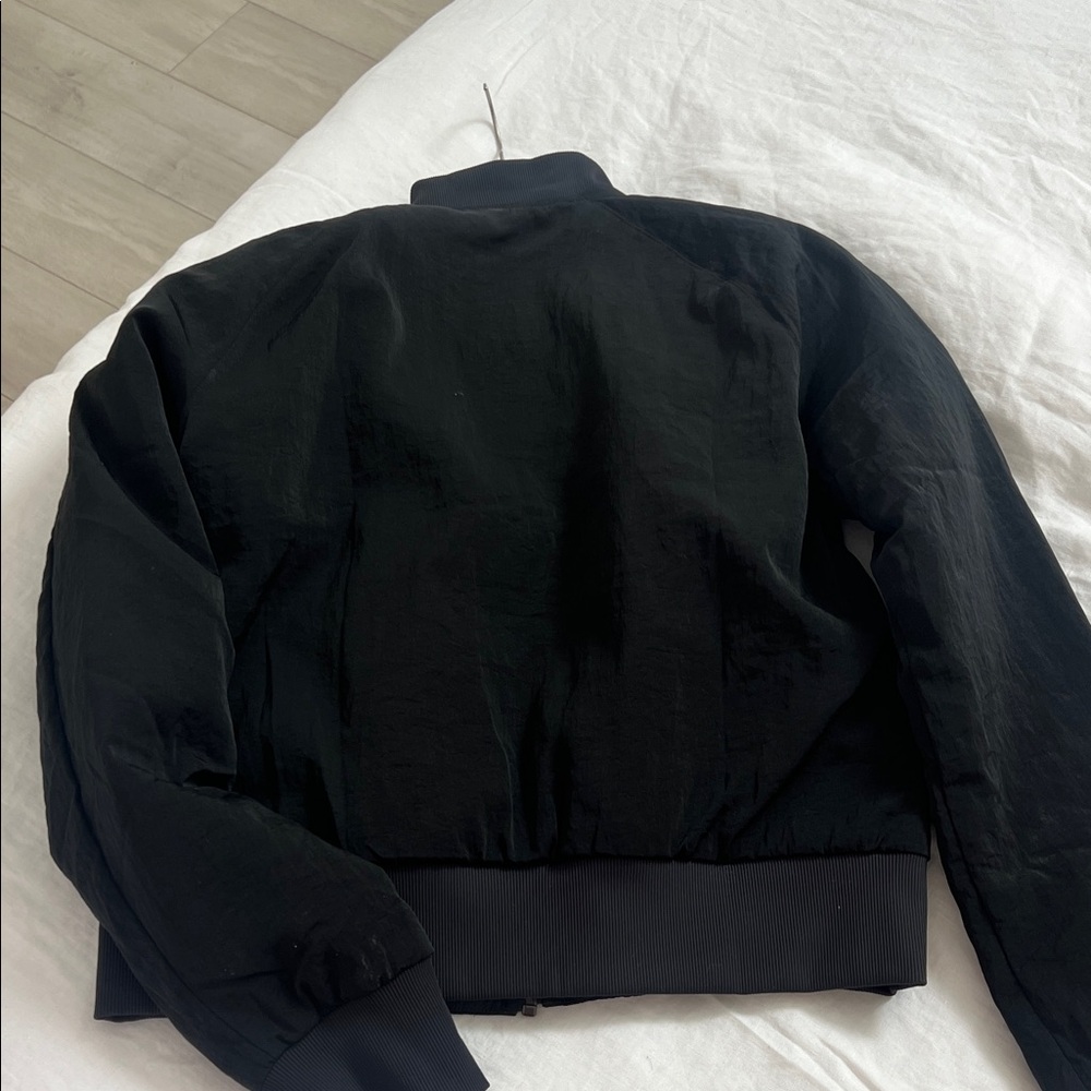 Lululemon Black Bomber Jacket - Picture 5 of 5